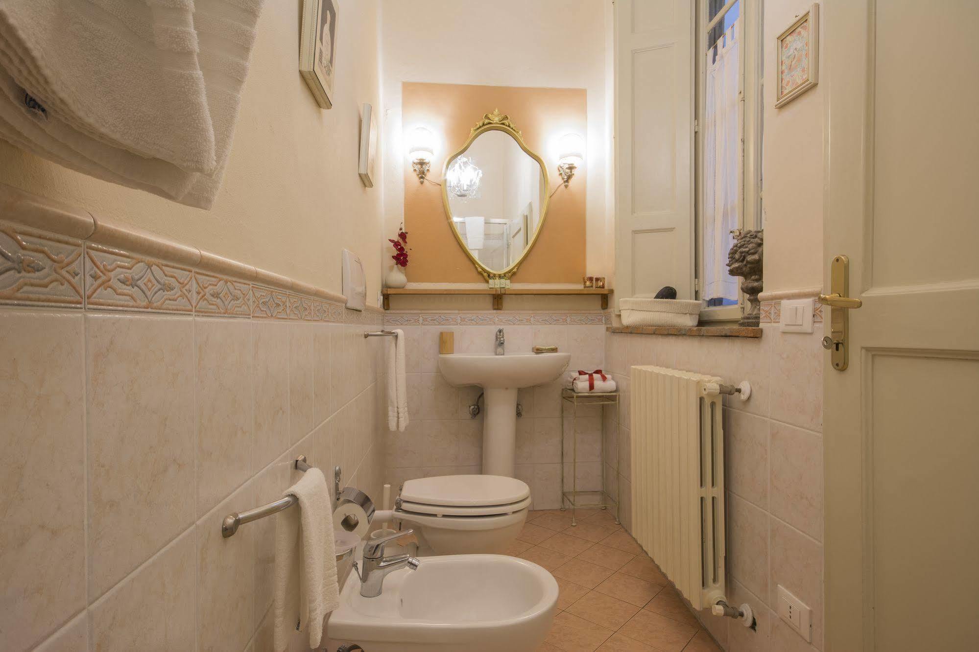 La Boheme Bed & Breakfast Lucca Ngoại thất bức ảnh