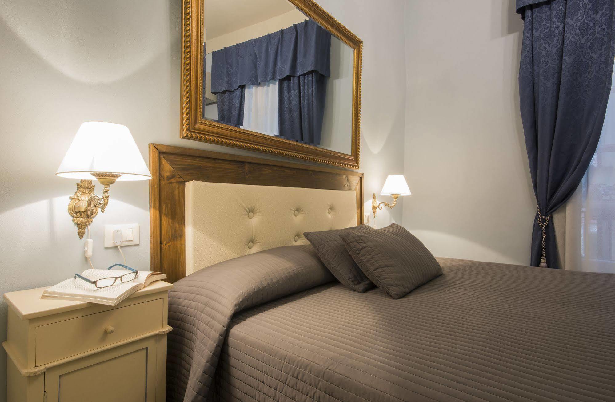 La Boheme Bed & Breakfast Lucca Ngoại thất bức ảnh